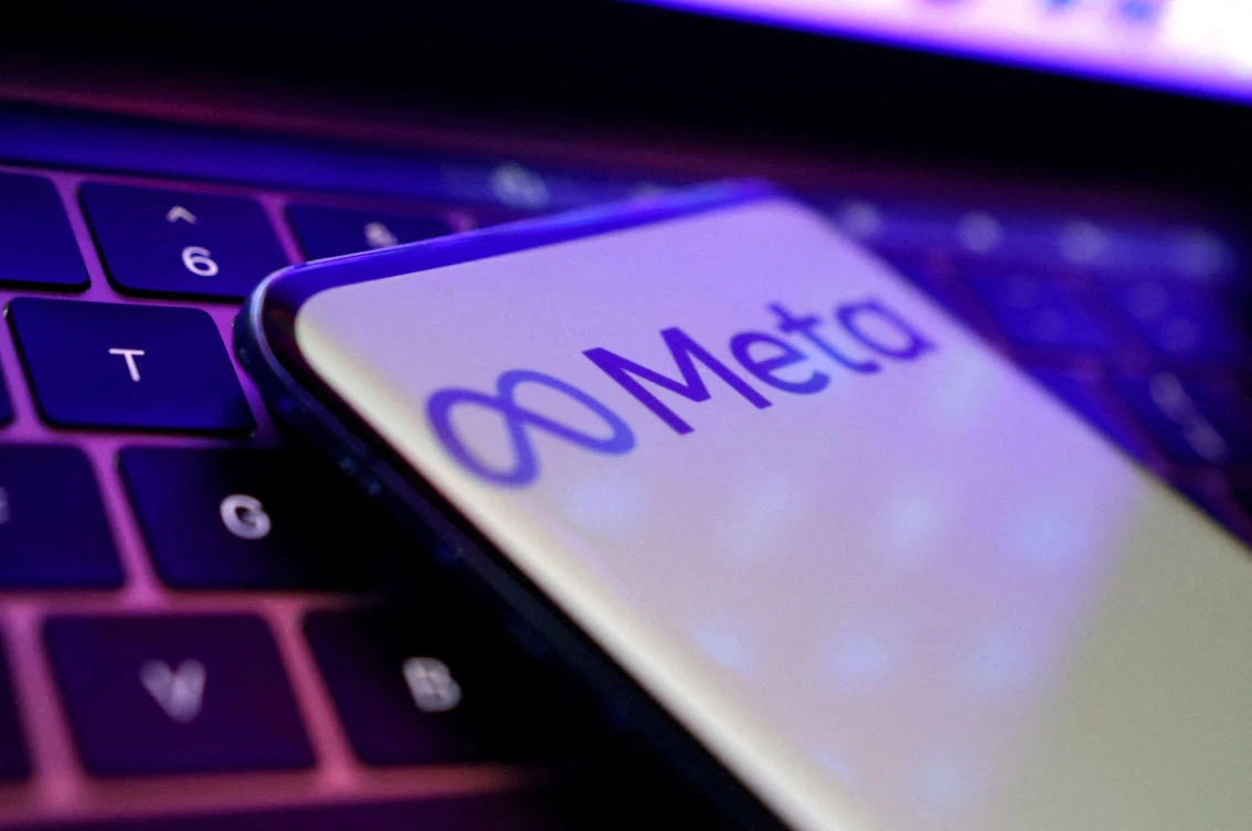 Apple last year agreed to pay $25 million to settle a US government lawsuit accusing the tech giant of illegally favoring immigrant workers over US citizens. (REUTERS/File)