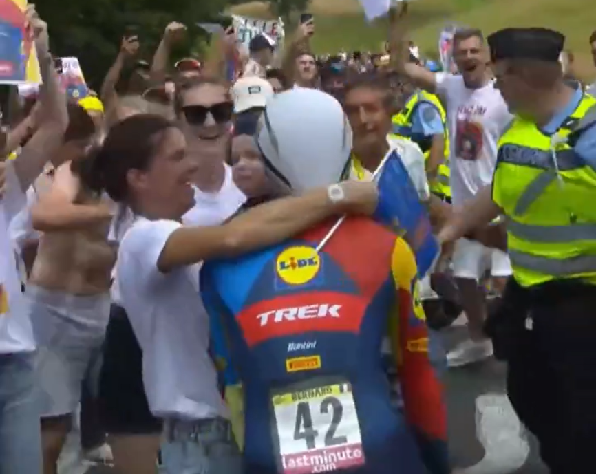 Cyclist fined after kissing his wife at Tour de France