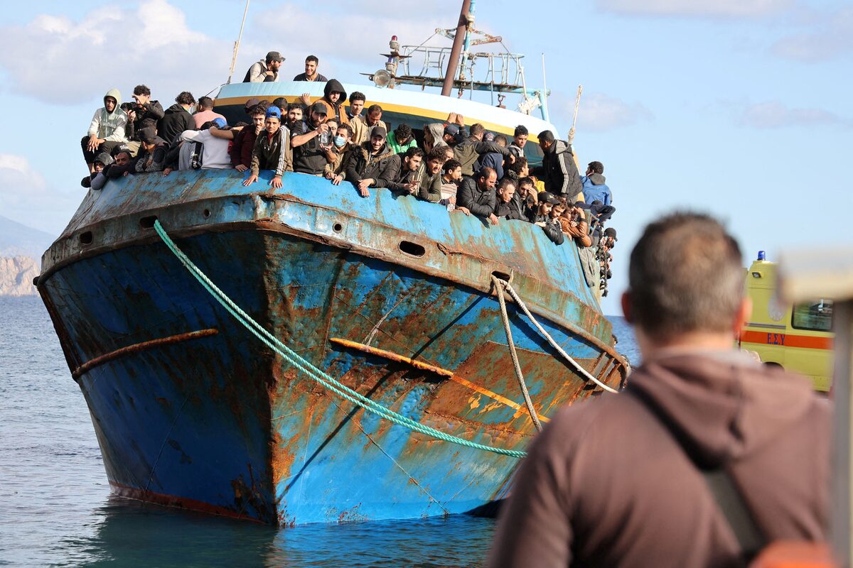 A coast guard statement said a search was launched before dawn Monday after authorities were notified that a vessel carrying migrants was hit by high winds south of Crete. (AFP filephoto)