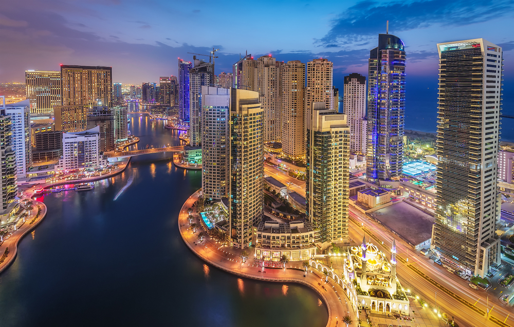The total number of deals held up despite a 65.5 percent year-on-year drop in the number of luxury homes available. Shutterstock