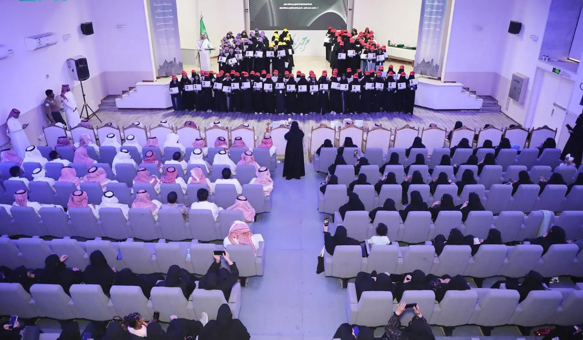 At the closing ceremony, 49 projects from 12 different science units were exhibited, including invention, programming, medicine, robotics, data science, and artificial intelligence. (SPA)