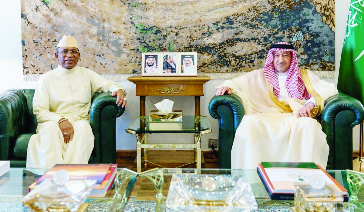 Waleed Elkhereiji holds talks with Omar Jibril Sala in Riyadh. (Supplied)