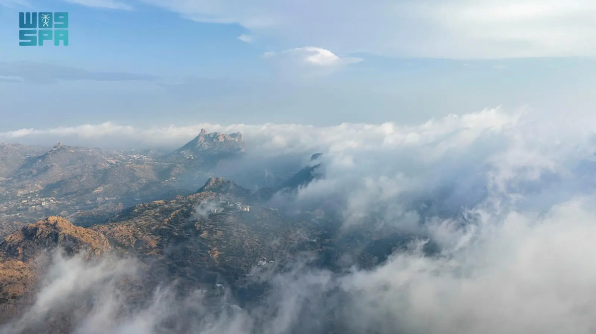 At more than 2,560 meters above sea level, Mount Daka is one of the destinations that nature-lovers seek to reach to experience its breathtaking nature. (SPA)