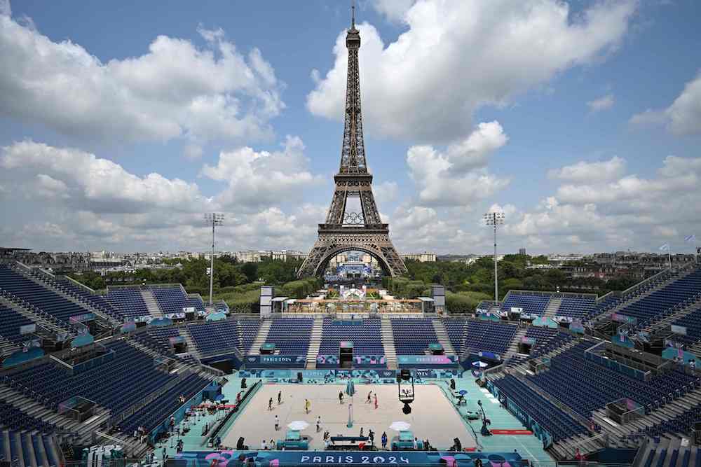 Australia’s athletes take part in a beach volleyball training session at Eiffel Tower Stadium in Paris on July 24, 2024, ahead of the Paris 2024 Olympic Games. (AFP)
