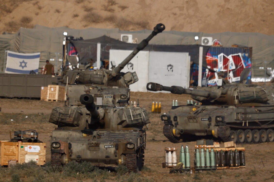 Israeli mobile artillery units stand near the Israel-Gaza border, amid the conflict between Israel and Hamas, in Israel, July 25, 2024. (Reuters)
