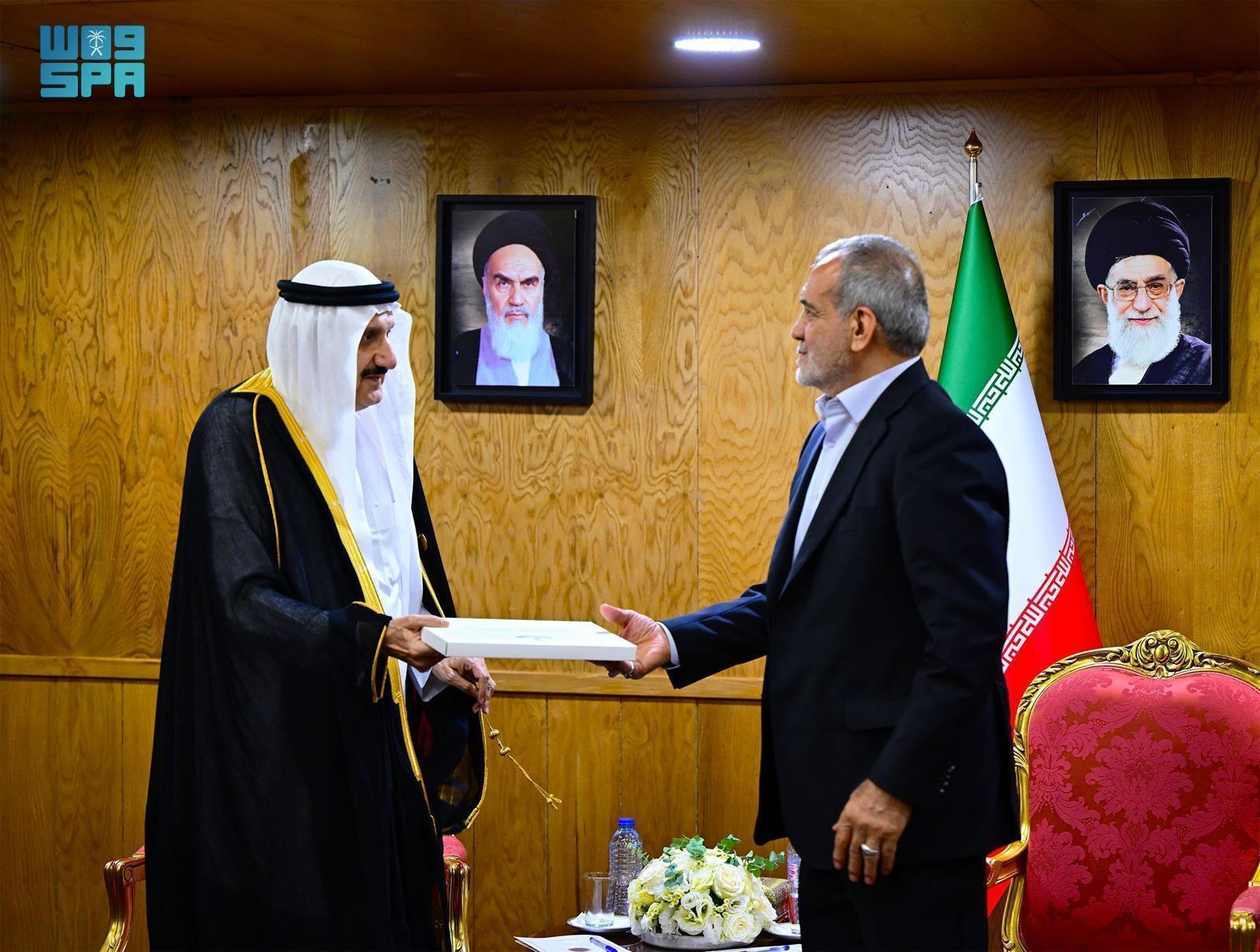The message was delivered by Minister of State Prince Mansour bin Miteb bin Abdulaziz. (SPA)