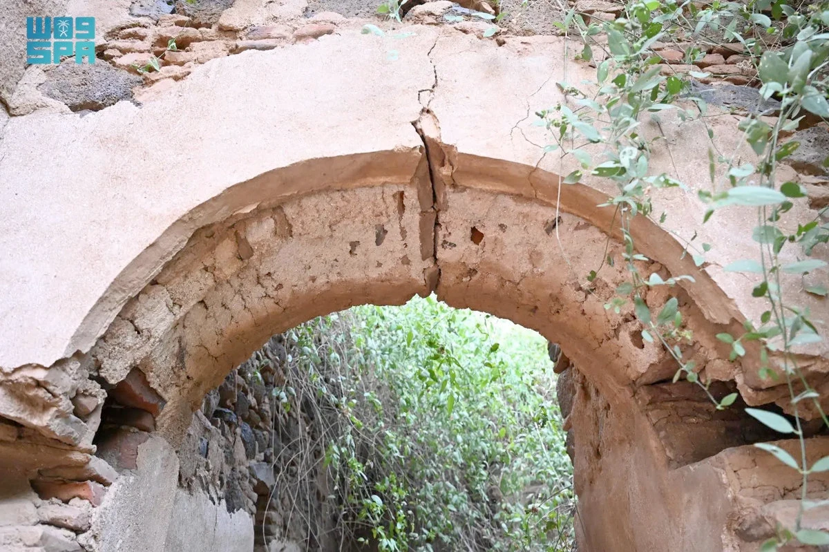 The castle, some parts of which are still standing tall to this day, was built using burnt-clay bricks. (SPA)