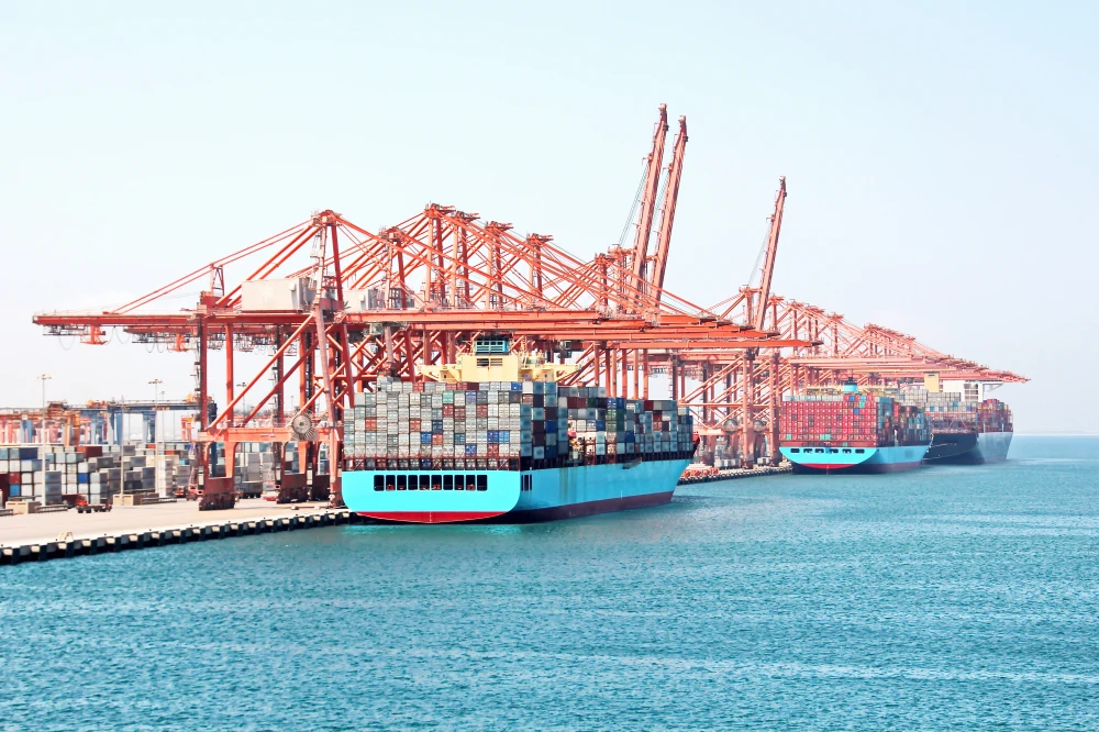 Preliminary data from the National Centre for Statistics and Information showed that non-oil activities recorded a value of 7.18 billion rials at the end of the first quarter. Shutterstock