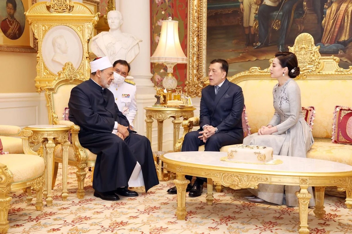 King Maha Vajiralongkorn of Thailand and Queen Suthida recently received Al-Tayeb at the Grand Palace in Bangkok. (Emirates News Agency)