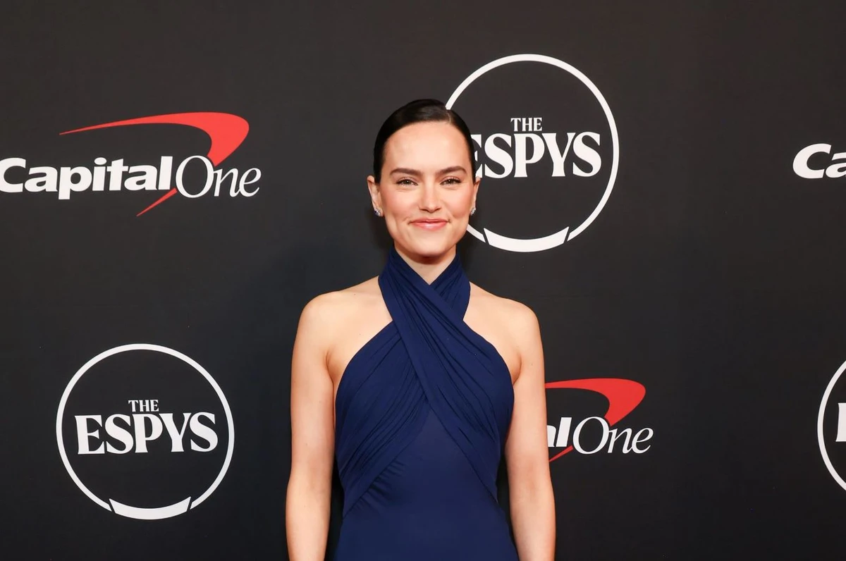 Daisy Ridley wears Elie Saab at the 2024 ESPY Awards in Los Angeles. (Getty Images)