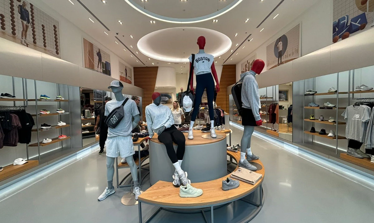 The store features New Balance’s innovative Metro Flex concept.