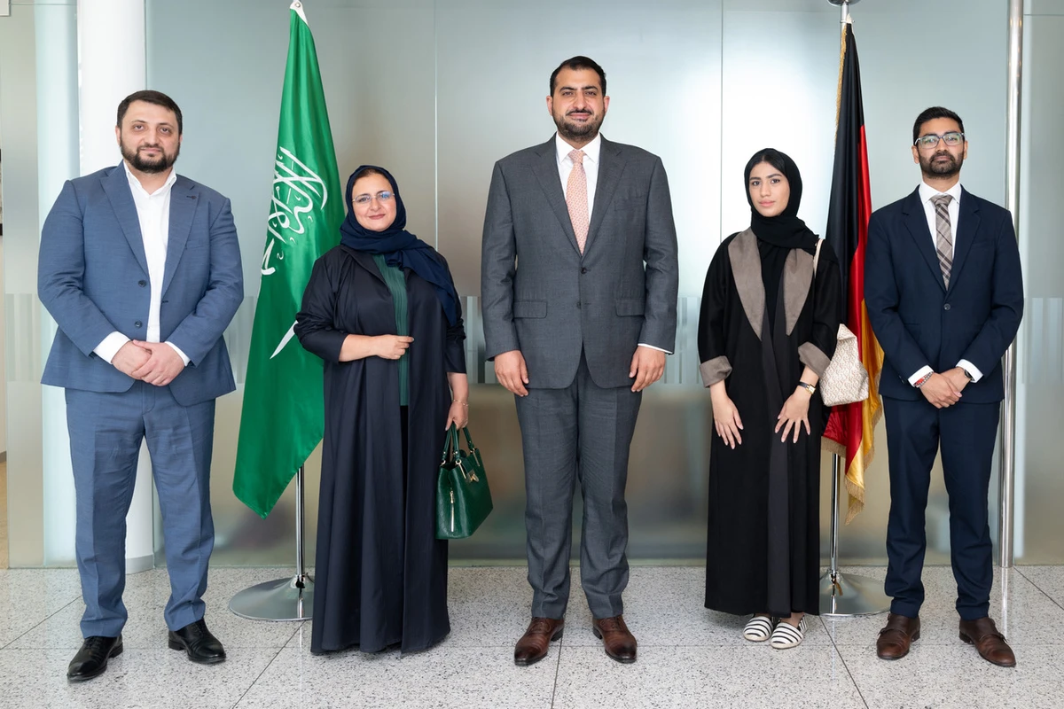 Sarah Alhabbas and Prince Abdullah bin Khalid bin Sultan Al-Saud were joined at this special event by Serco’s senior officials