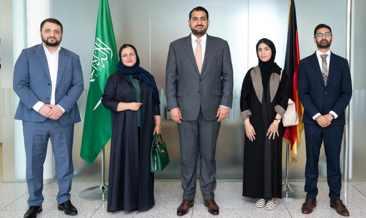 Sarah Alhabbas and Prince Abdullah Al-Saud were joined at the special event by Serco’s senior officials Amar Vora, Mona Althagafi and Islam Alizada.