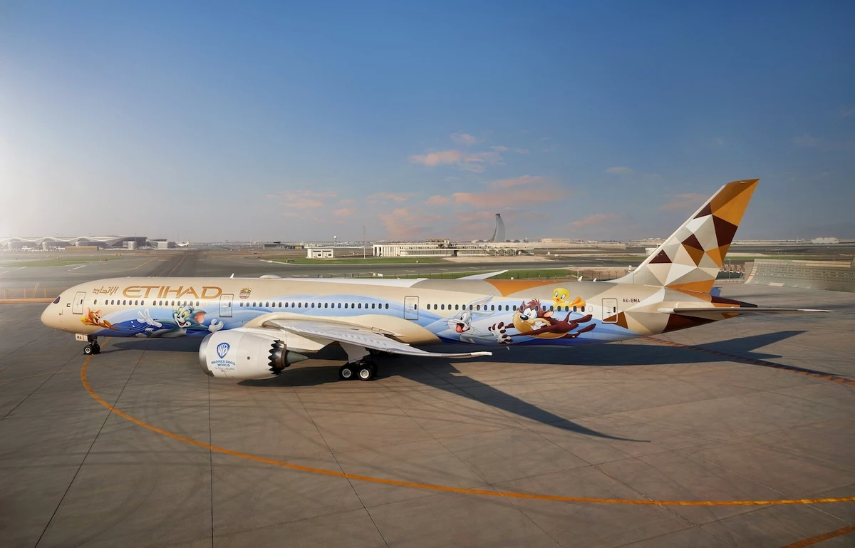 The Boeing 787-10 Dreamliner will feature favorite Looney Tunes characters on one side of the aircraft and popular DC super heroes on the other. (Supplied)