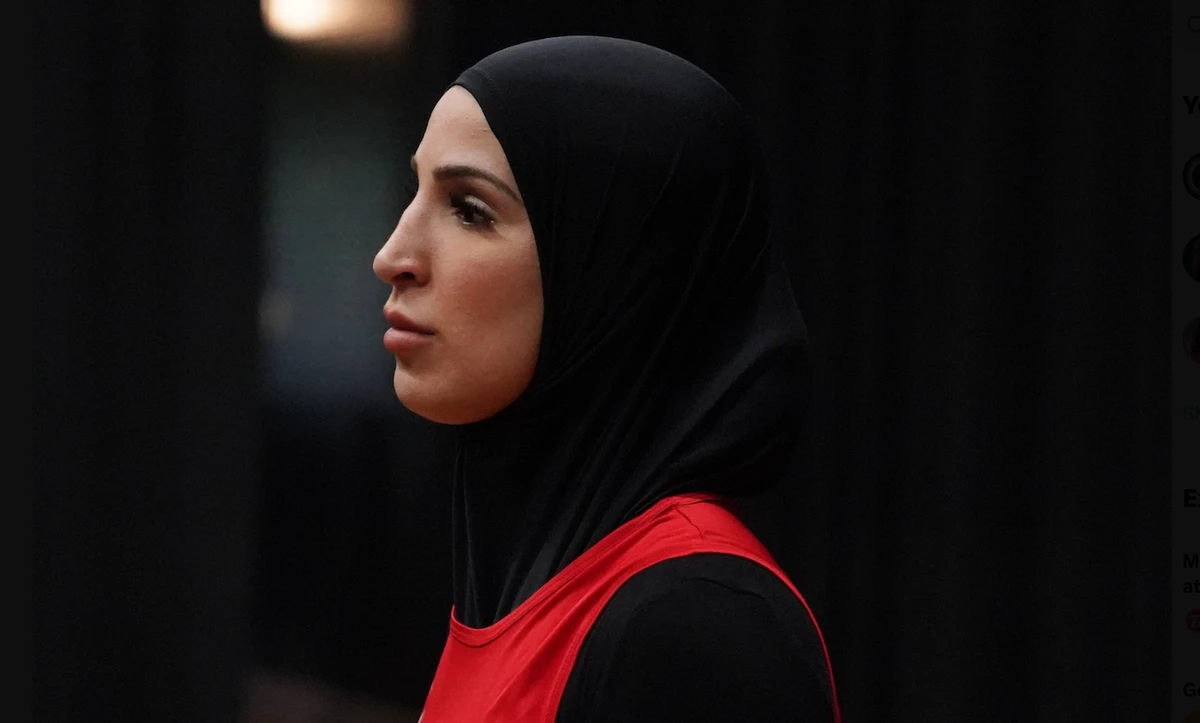 Australian boxer Tina Rahimi called the ban on French athletes wearing the hijab “sad.” (@Tinarahimii)