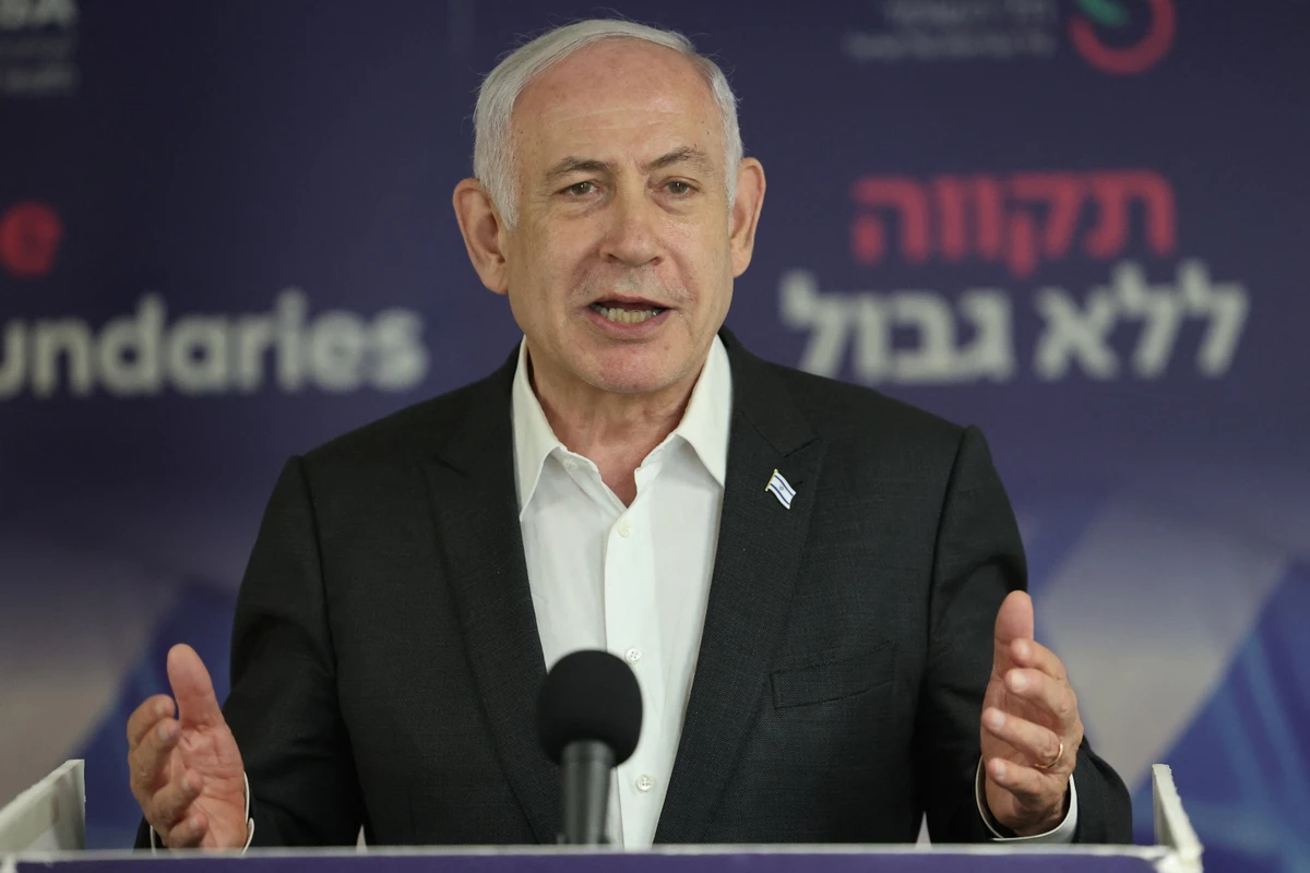 Many political analysts believe that Netanyahu is buying time in Gaza in the hope that Trump returns to the White House (AFP)