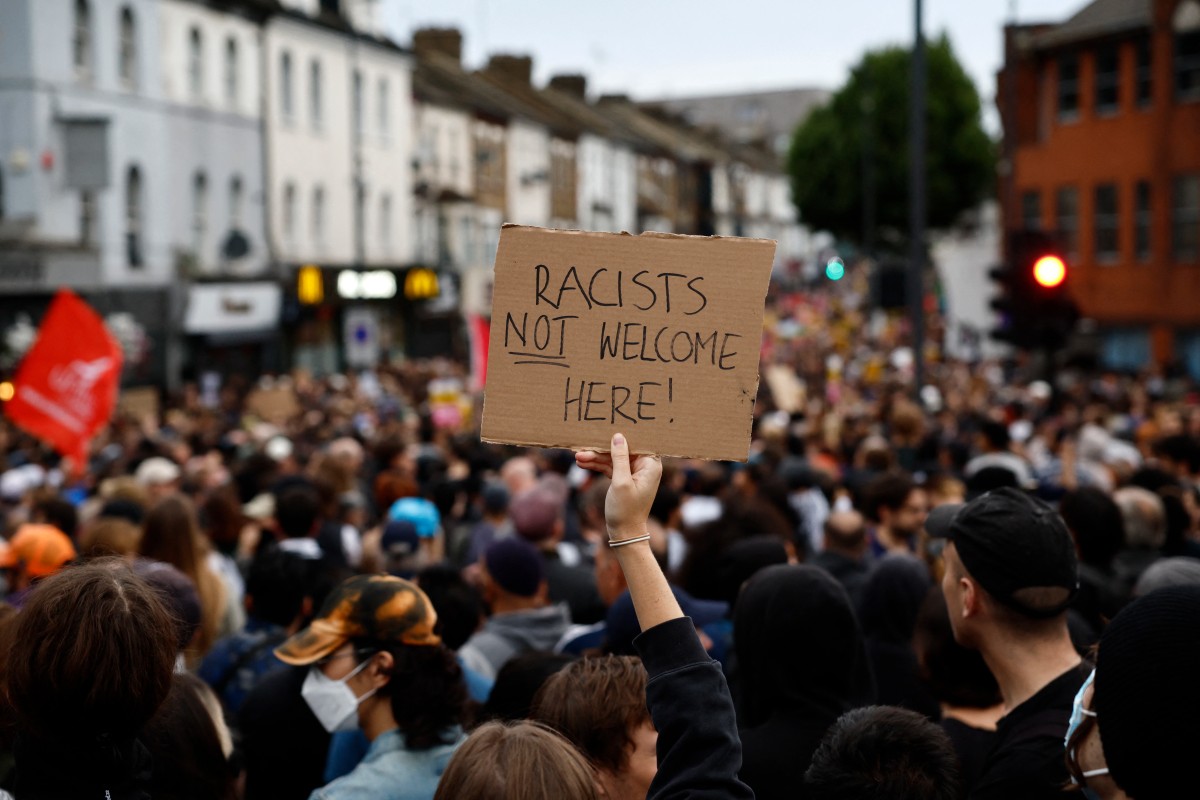 Abuse of journalists soars amid UK riots, industry groups say