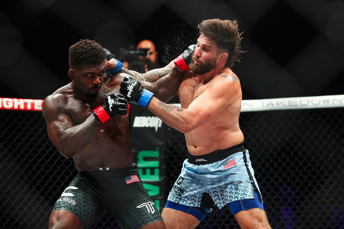 Impa Kasanganay (left) on his way to victory over Josh Silveira at the Hard Rock Live in Hollywood, Florida on Friday night. (Supplied)