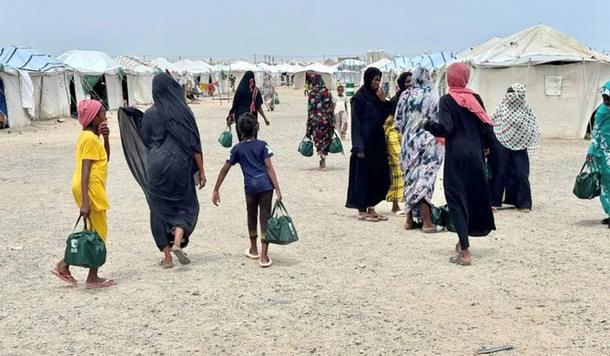 Sudan's paramilitaries have agreed to cooperate on humanitarian deliveries, following the Sudanese government's decision to open a key border crossing with Chad, countries staging talks in Switzerland said Saturday. (SPA/File)