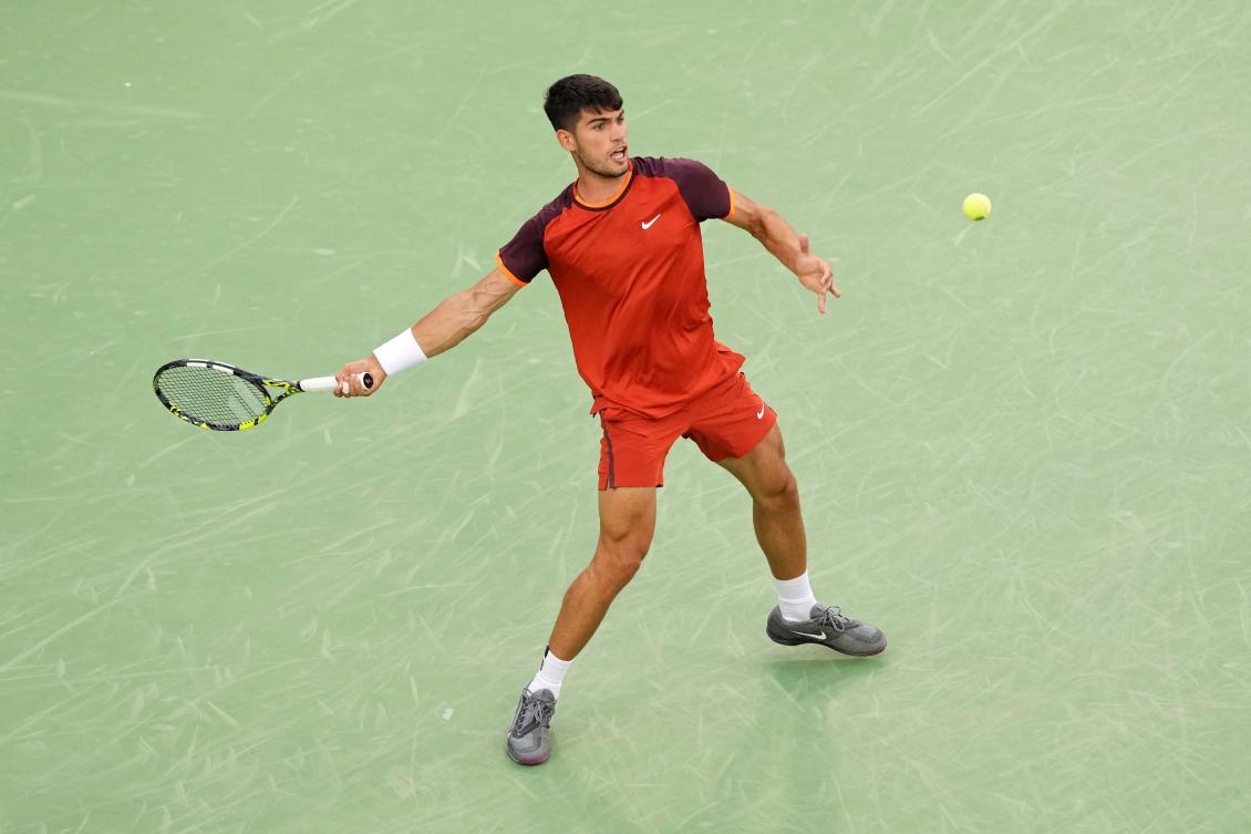 Carlos Alcaraz of Spain plays a forehand during his match against Gael Monfils of France during Day 5 of the Cincinnati Open at the Lindner Family Tennis Center on Aug. 15, 2024 in Ohio. (AFP)