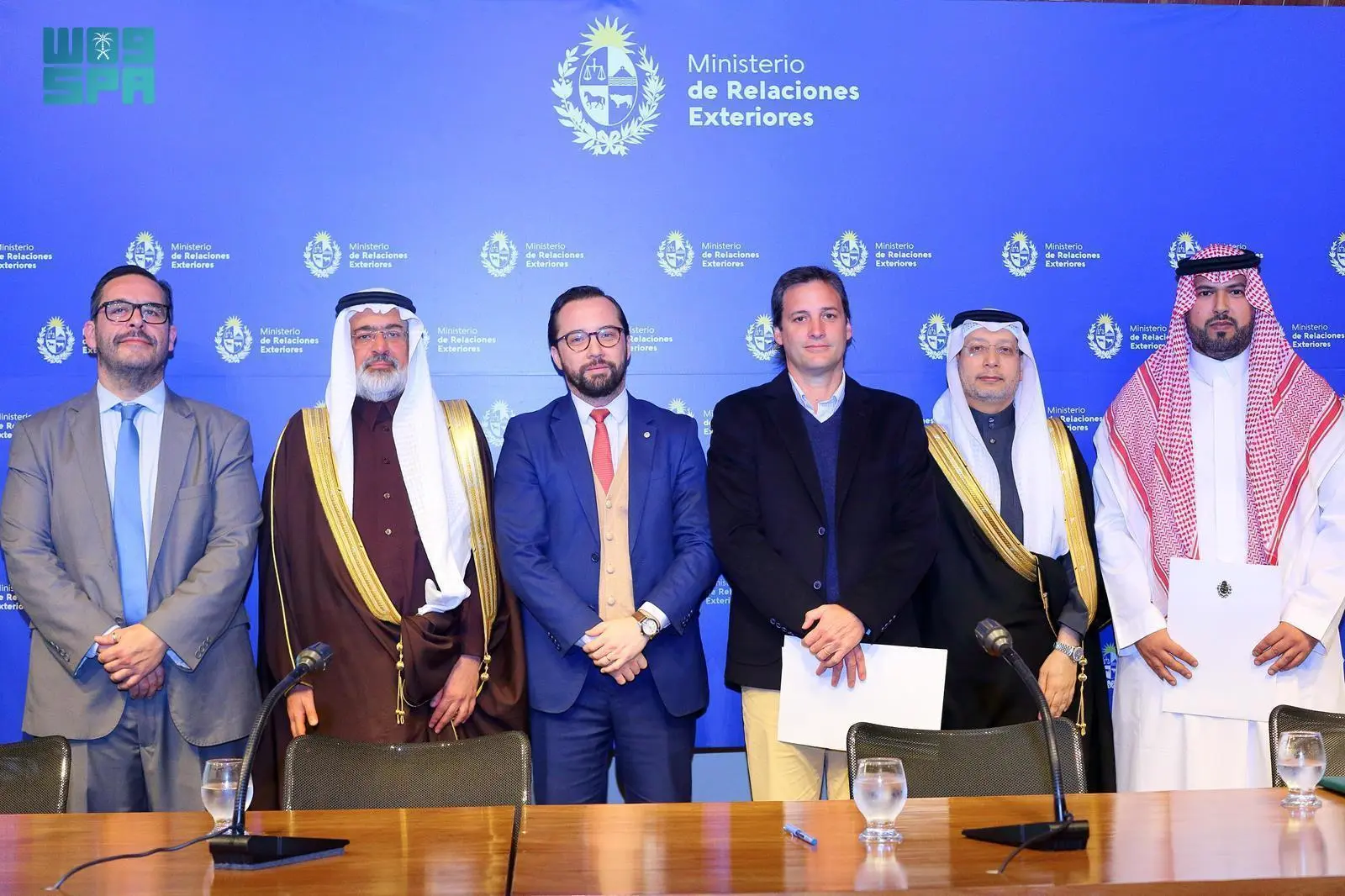 The Saudi Chambers and the Uruguay Exporters Association signed an agreement to establish a joint business council. SPA