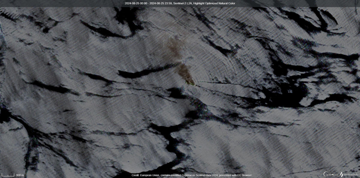 Satellite imagery shows smoke rising from the Greek-flagged ship Sounion, which has been on fire since August 23 after an attack by Yemen’s Houthis. (EU/Copernicus Sentinel-2 via Reuters)