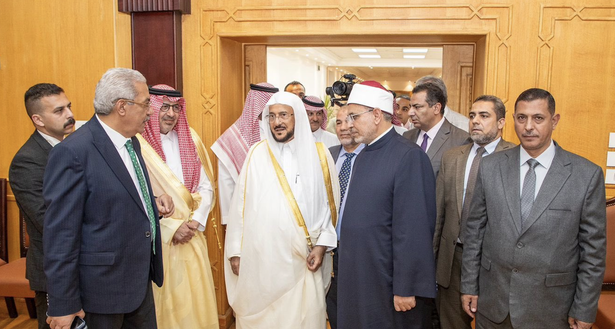 Saudi Minister of Islamic Affairs, Dawah and Guidance Sheikh Abdullatif Al-Asheikh visited Al-Azhar University. (X/@Saudi_MoiaEN)