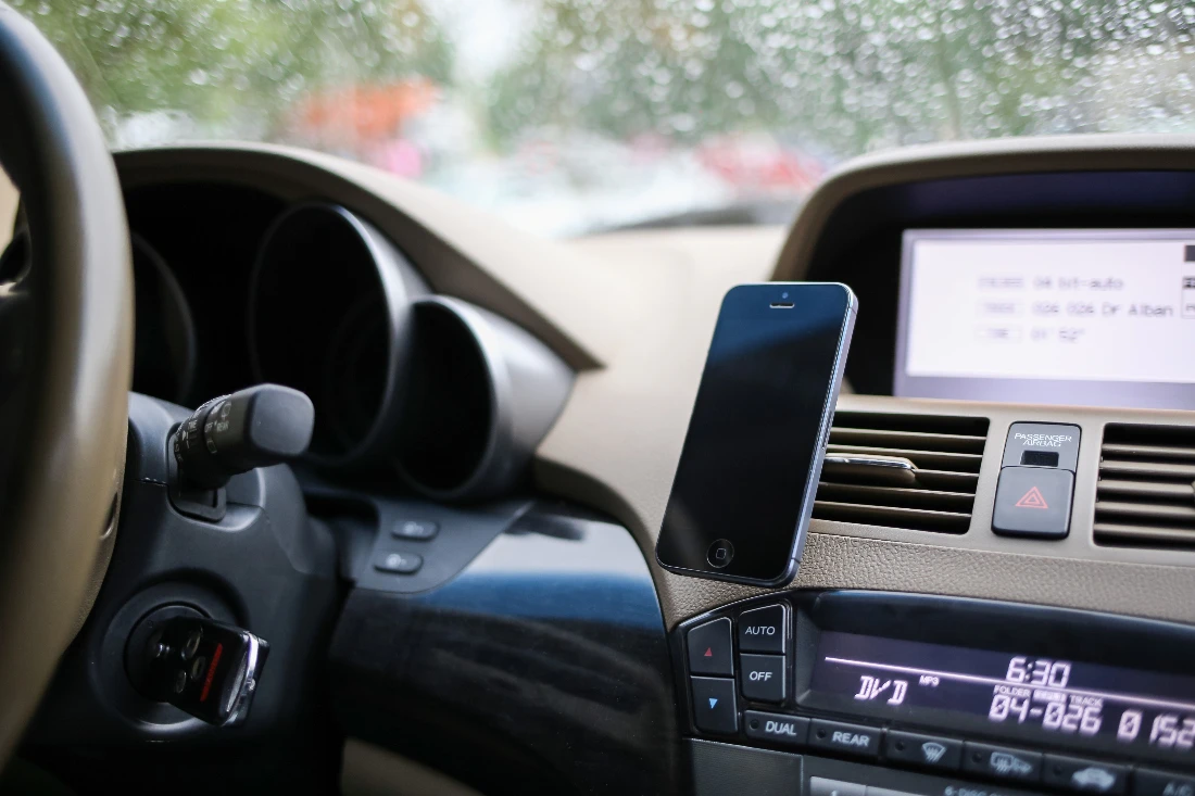 The ministry warned of the potential danger posed by these phone holders, which were designed to be mounted at the center of the steering wheel. (File/Shutterstock)