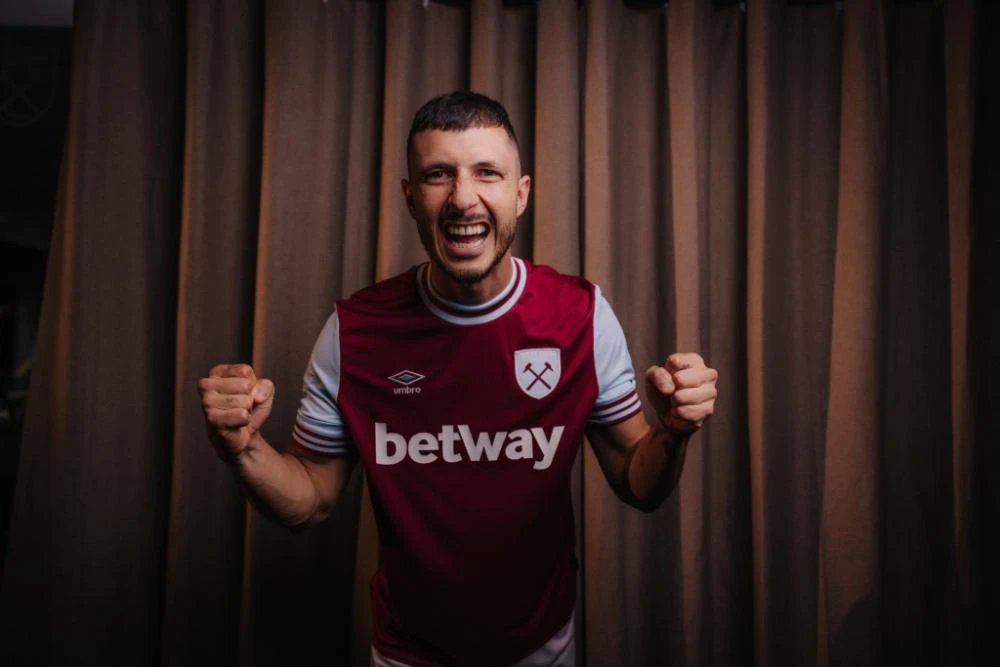 Argentina international midfielder Guido Rodriguez became West Ham's sixth summer signing on Tuesday. (X/@westhamfootball)