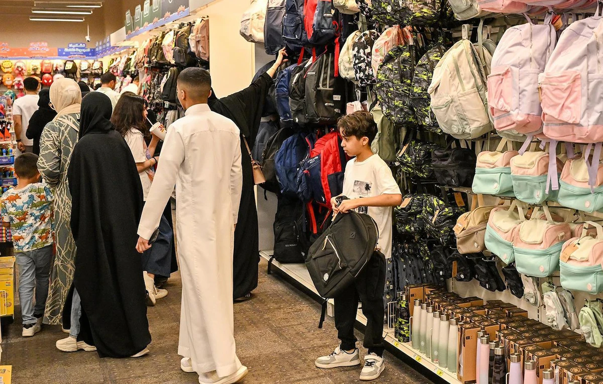 Stationery and school supply stores across the Kingdom are bustling with activity as parents and students stock up on supplies. (AN photo)
