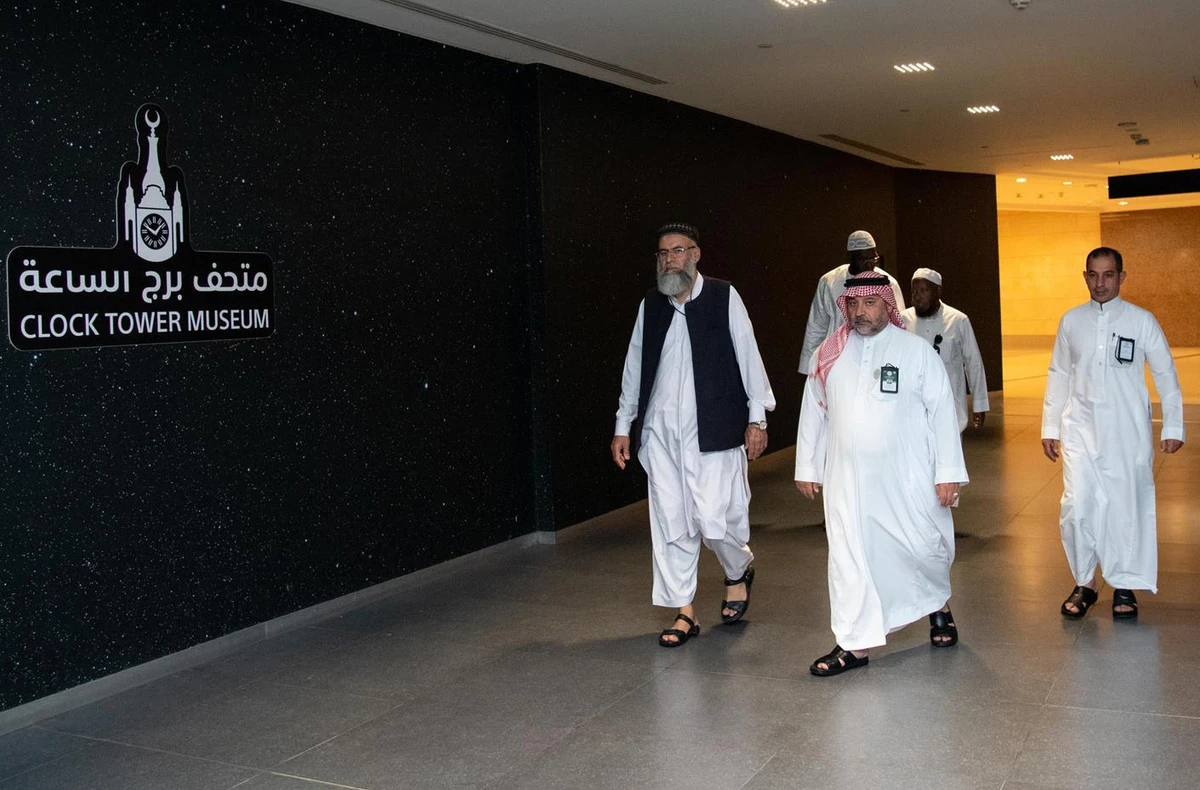 Several contestants in the 44th King Abdulaziz International Competition for the Memorization, Recitation and Interpretation of the Qur’an visited Makkah’s Clock Tower Museum. (SPA)