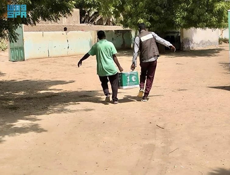 In Sudan’s Northern State, 622 personal hygiene kits were distributed, benefitting 3,577 people from displaced families. (SPA)