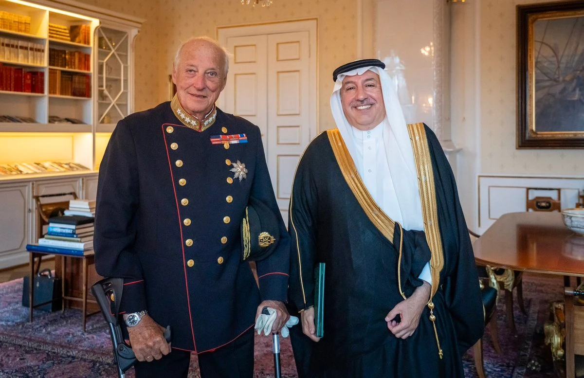 Saudi Arabia’s ambassador to Norway Khalid bin Mohammed Al-Shareef presented his credentials to King Harald V on Friday. (X/@ksaembassyosl)