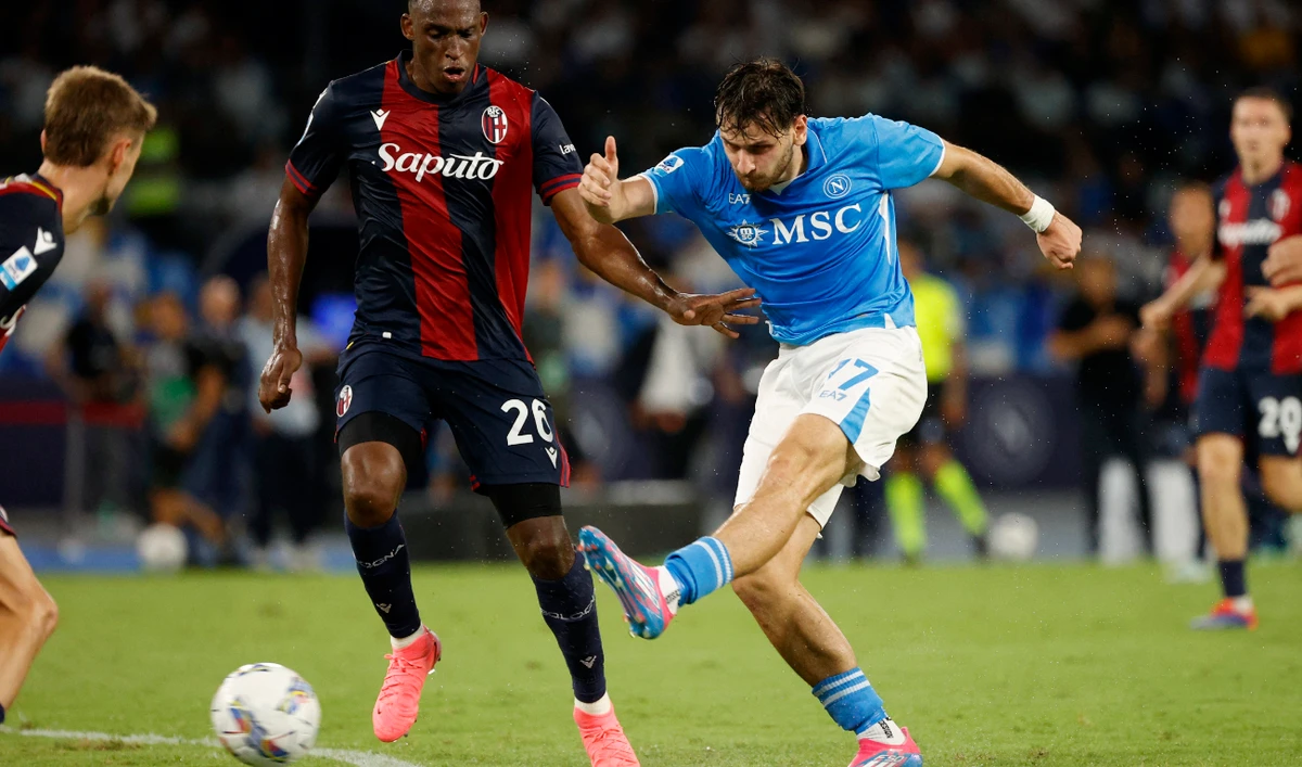 Kvaratskhelia guides Conte’s Napoli to convincing victory against Bologna