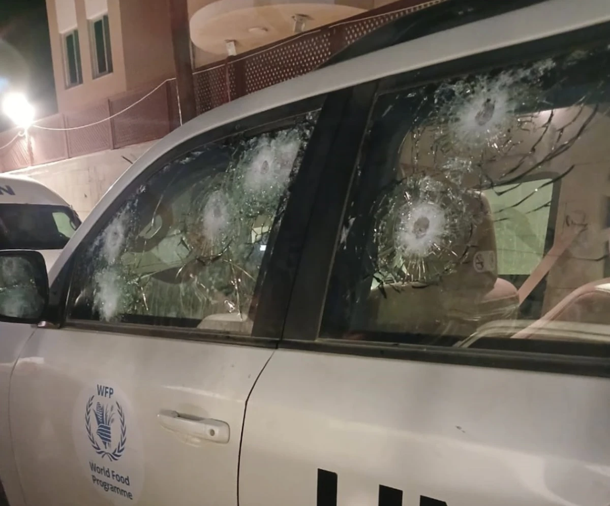 WFP temporarily suspended movements across the Gaza Strip after one of its vehicles was struck by bullets while approaching an Israeli checkpoint. (WFP)
