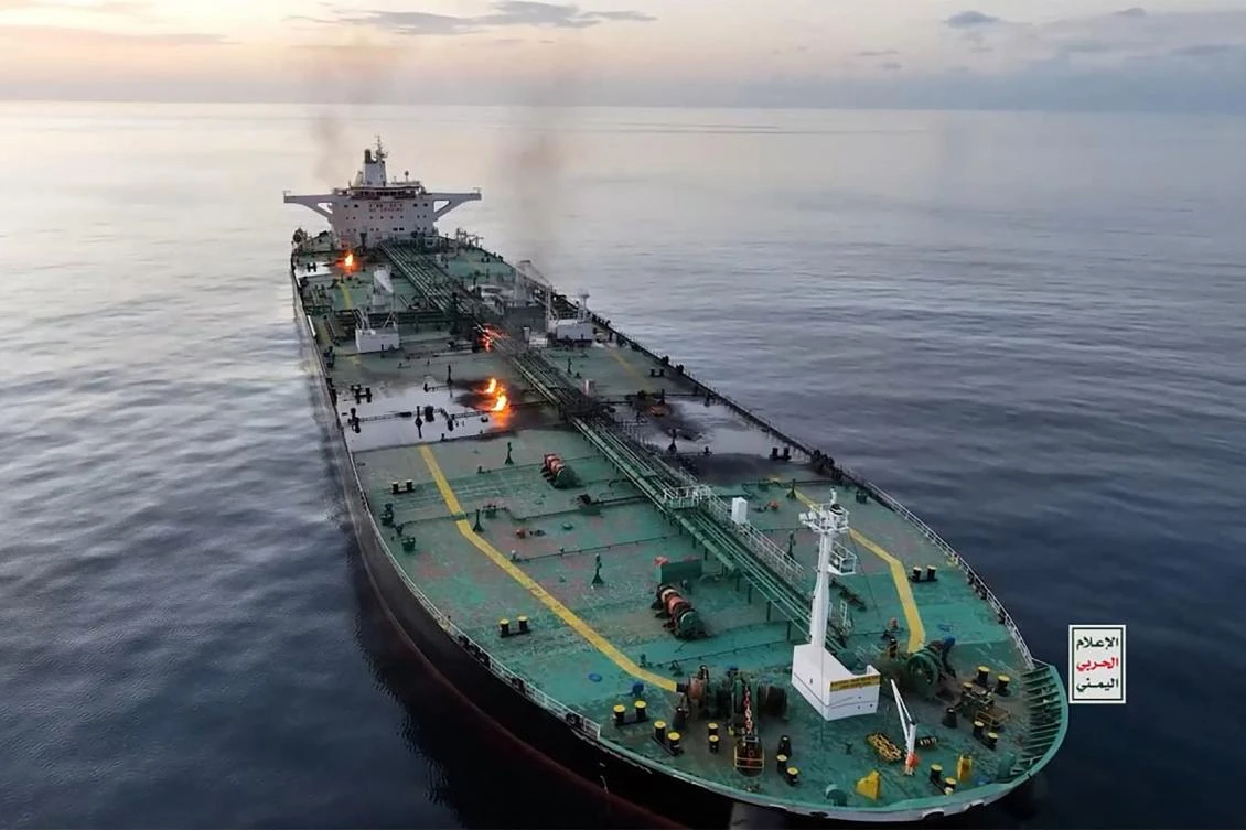 Yemeni Houthis announced on August 29 that they had boarded the oil tanker 'Sounion' earlier this week, which they had previously attacked in the Red Sea, and rigged it with explosives and detonated them, causing multiple fires on board. (File/AFP)