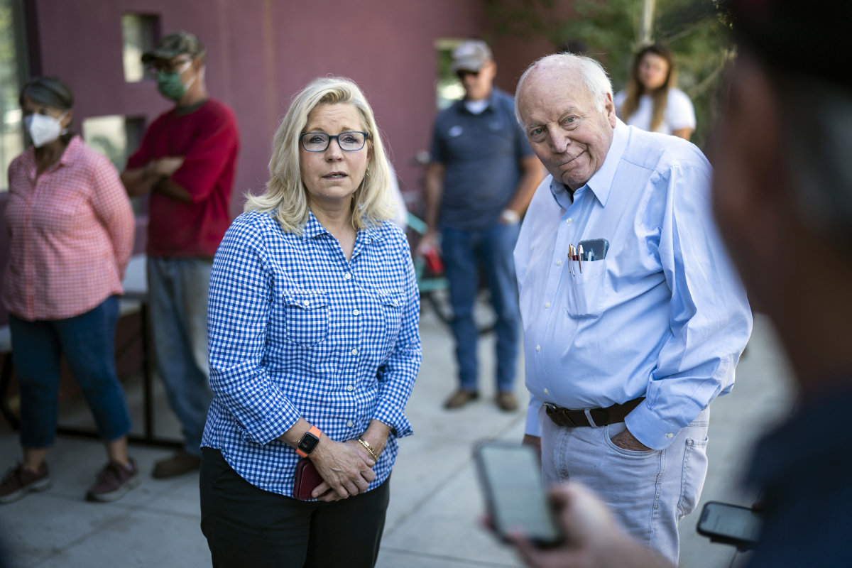 This photo taken on Aug. 16, 2022, shows former US Vice President Dick Cheney with his daughter, then Rep. Liz Cheney, during the Republican primary election in Jackson Hole, Wyoming. (The Washington Post via AP/File)