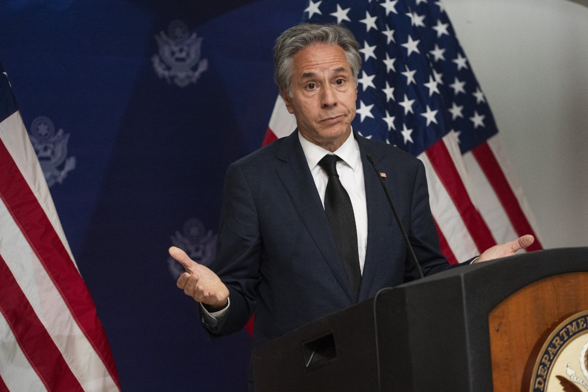 US State Secretary Antony Blinken is expected to discuss issues in Gaza with his UK counterpart, probably in light of the US leadership's hardline stance against Israeli PM Netanyahu's perceived moves to expand the war on Palestinians. (AFP/File)