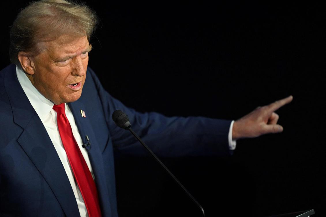 Trump had made an unexpected entrance to the “spin room,” where the candidates’ spokespeople and supporters usually hurry to distribute talking points to journalists. (AFP)