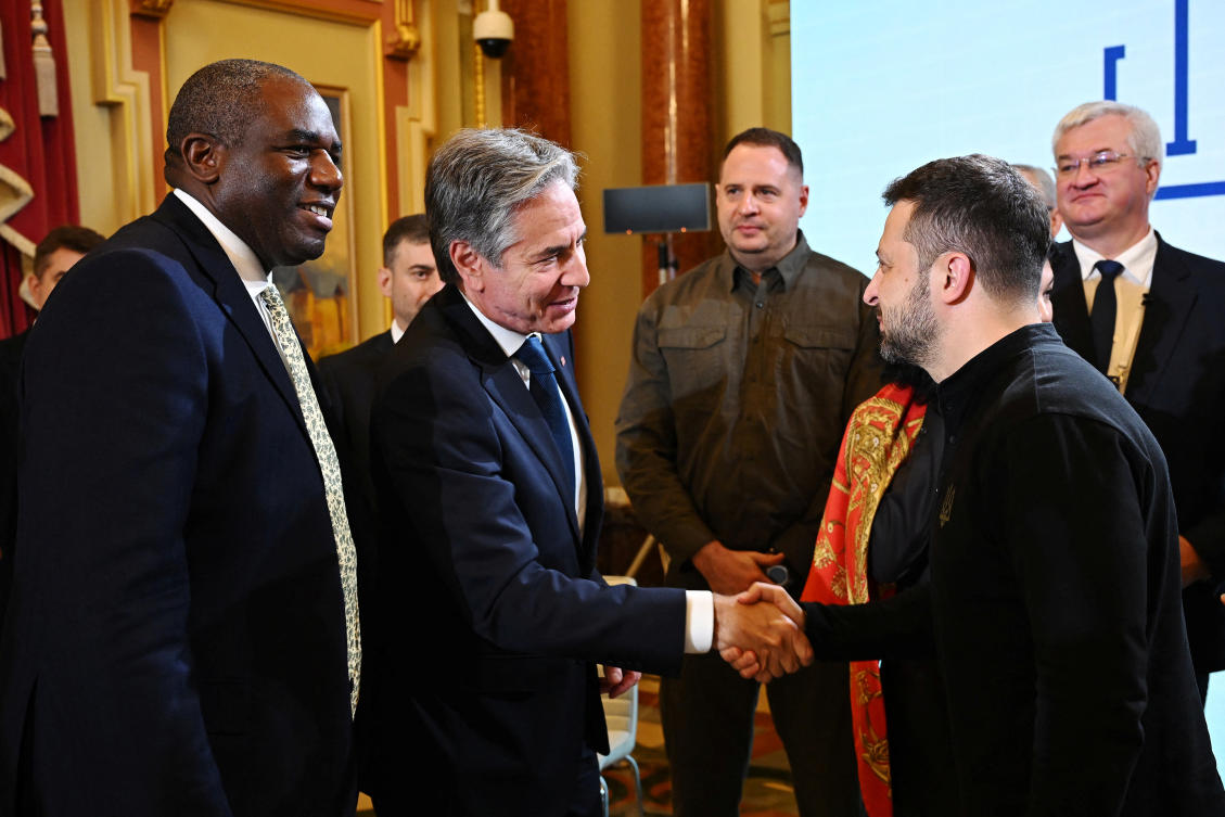 US Secretary of State Antony Blinken, shakes hands with President of Ukraine Volodymyr Zelensky as UK Foreign Secretary David Lammy looks on, during the Fourth Crimea Platform Leaders Summit on Sept. 11, 2024 in Kyiv. (Reuters)