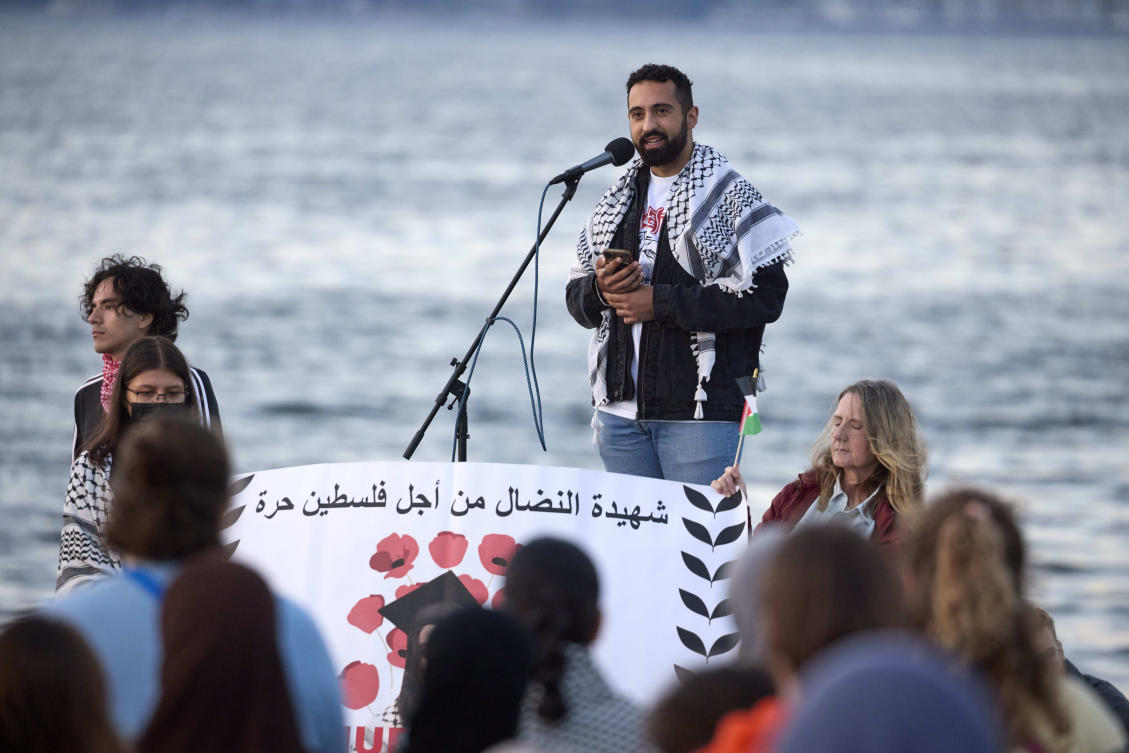 Hundreds of people turned out at a beach in Washington for an evening vigil remembering Aysenur Ezgi Eygi. (AP)