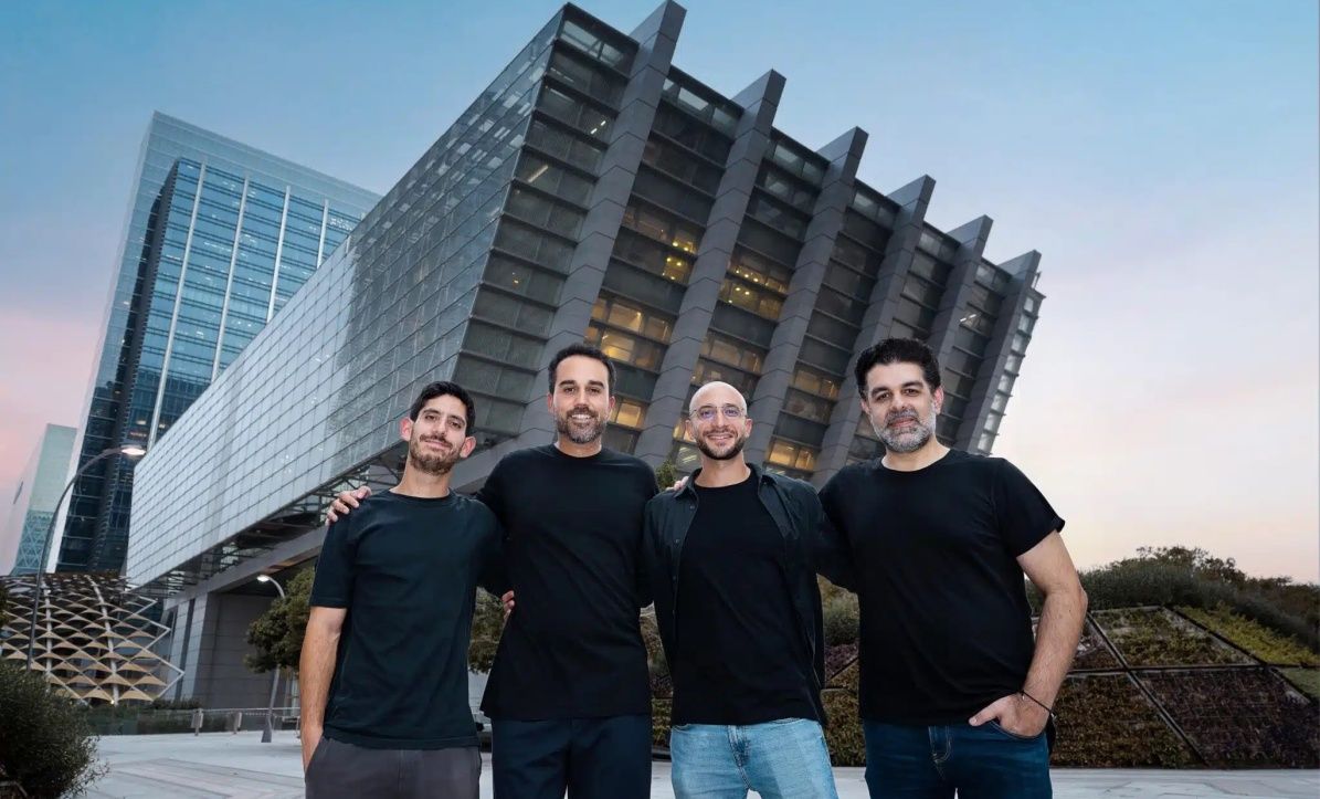 Founded in Egypt in 2022 by Ahmad Coucha, Khaled Nassef, Sherif Bichara, and Kunal Harisinghani, FlapKap offers revenue-based and embedded finance solutions to help small and medium-sized enterprises scale up their inventory. Supplied