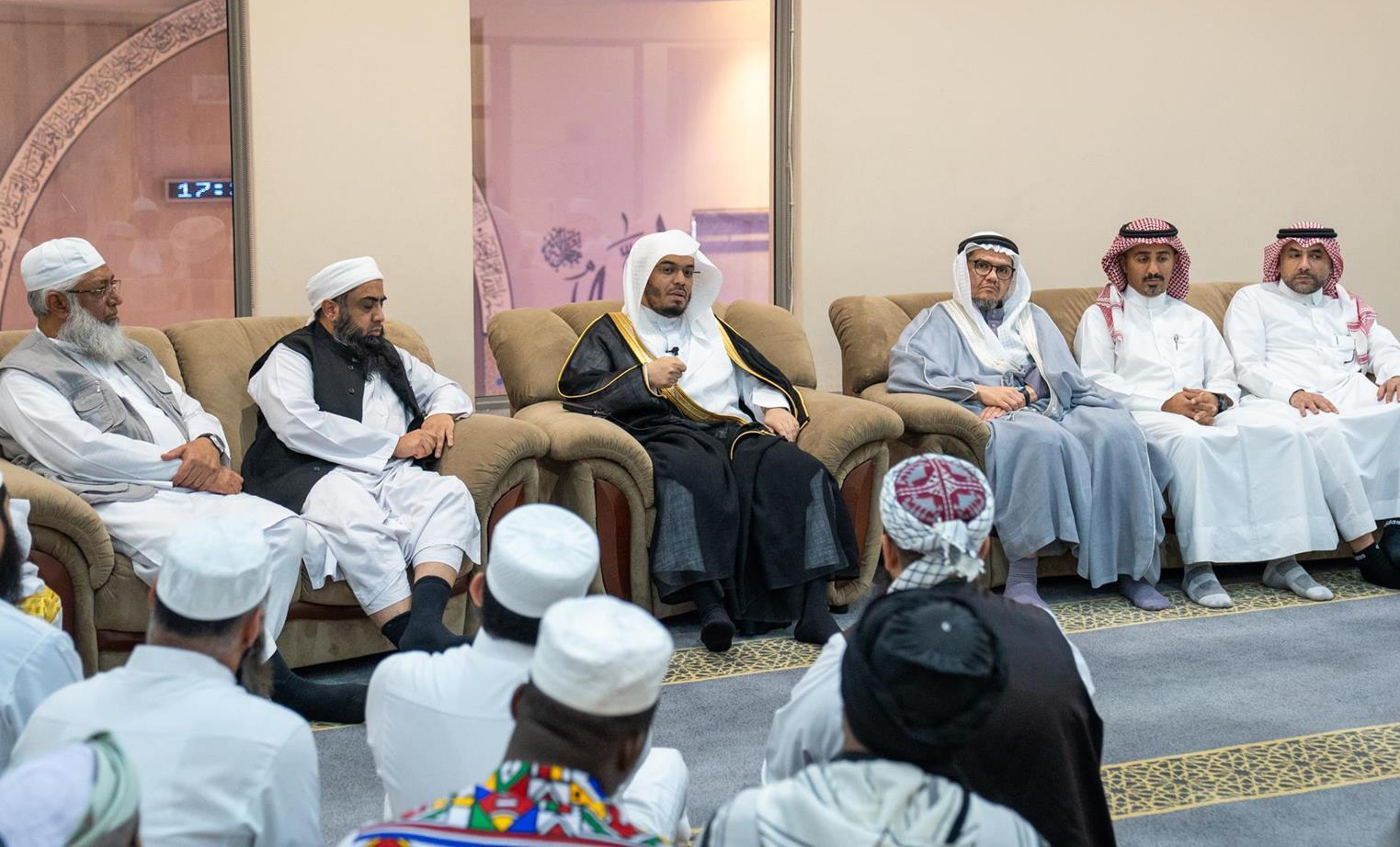 The visit was part of a program by the Ministry of Islamic Affairs that organizes international visits for imams of the Two Holy Mosques. (SPA)