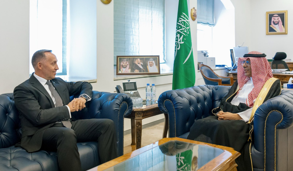 Abdulrahman Al-Rassi holds talks with Anatolii Petrenko in Riyadh. (Supplied)