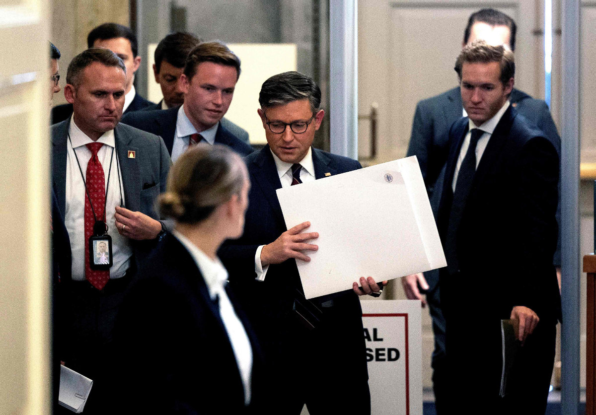 US Speaker of the House Mike Johnson (R-LA) walks to his office at the US Capitol on September 17, 2024 in Washington, DC. (Getty Images/AFP)