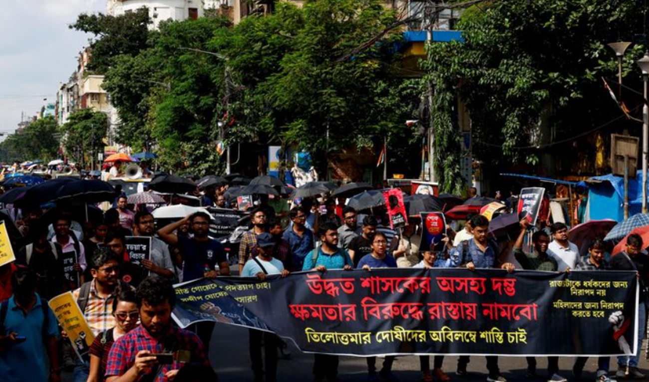 Medics march along a street during a protest condemning the rape and murder of a trainee medic at a government-run hospital, in Kolkata, India, August 28, 2024. (REUTERS/File)