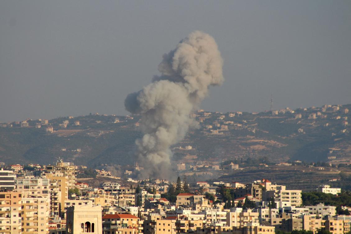 Smoke billows after an Israeli airstrike that targeted the southern Lebanese village of Abbasiyeh on Sept. 24, 2024. (AFP)
