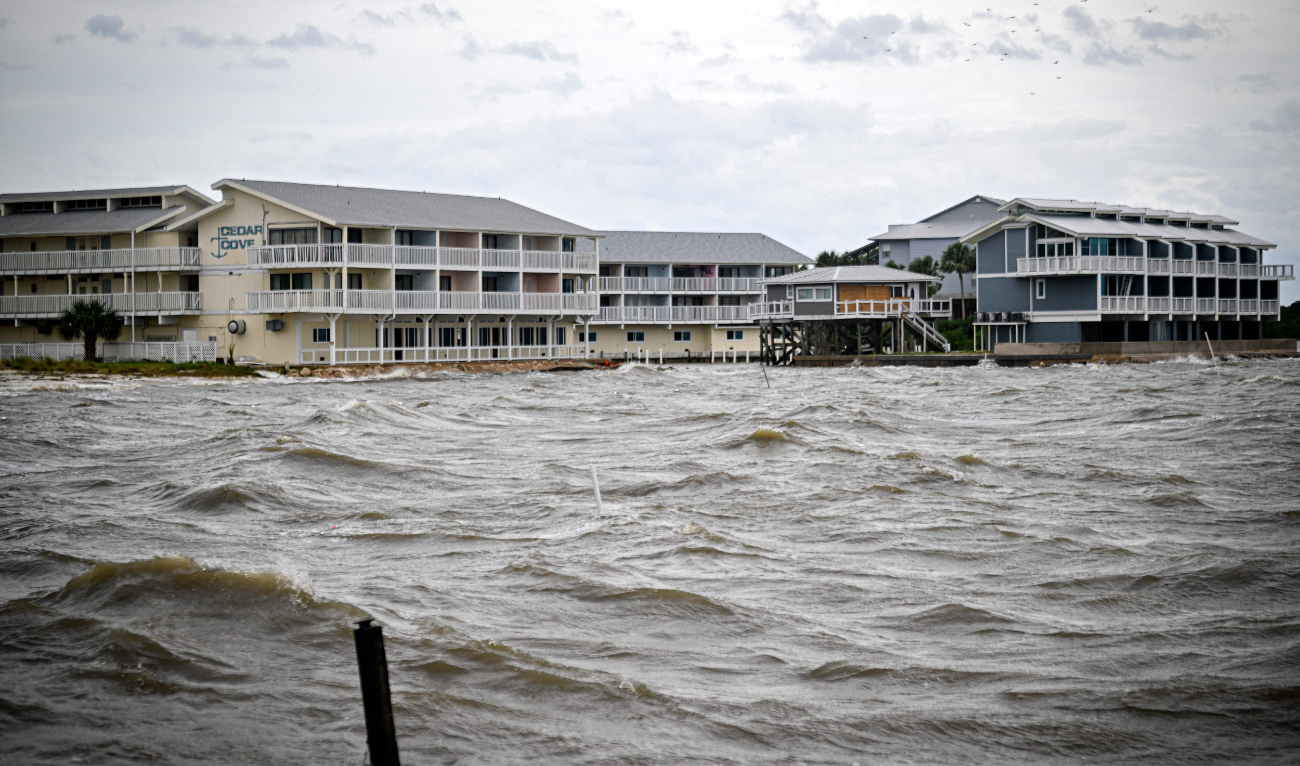 Waves crash against the shoreline ahead of the arrival of Hurricane Helene in Cedar Key, Florida, on September 26, 2024. (AFP)