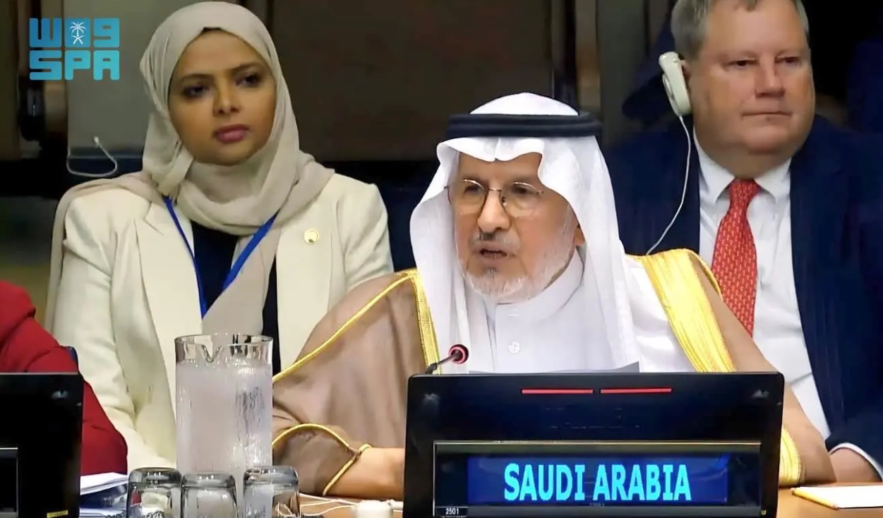 Dr. Abdullah Al-Rabeeah, adviser to the royal court and KSrelief supervisor general, said that the Sudanese people “are working to overcome enormous challenges, and deserve much from us.” (SPA)