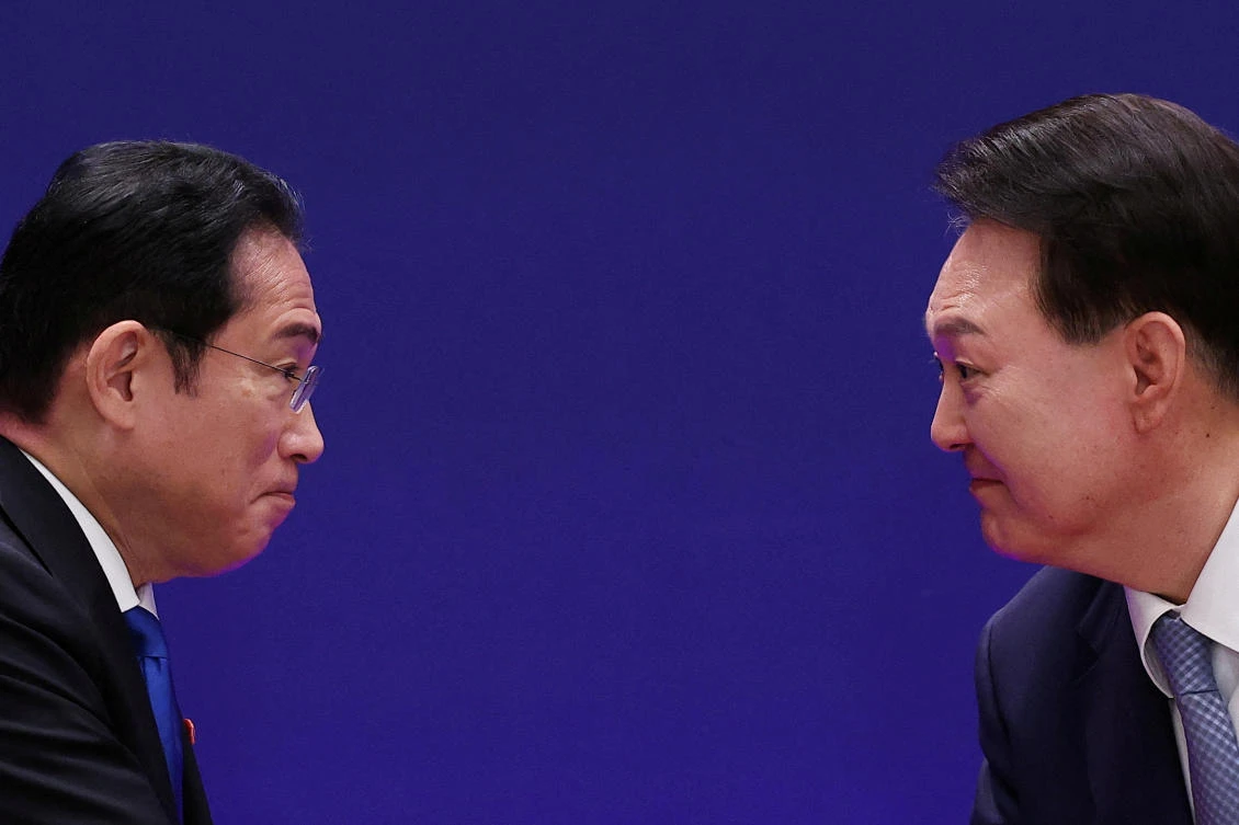 South Korean President Yoon Suk Yeol, right, with Japanese Prime Minister Fumio Kishida in Seoul on May 27, 2024. (Reuters)